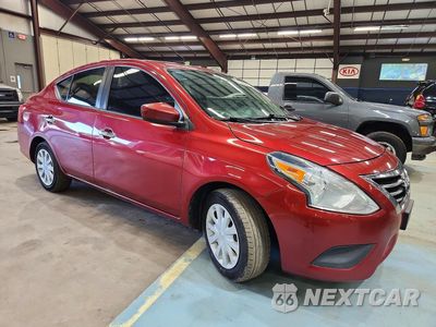 Czwarte zdjęcie samochodu z boku: 2018 NISSAN VERSA SV VIN:3N1CN7AP6JL877263 - miniatura