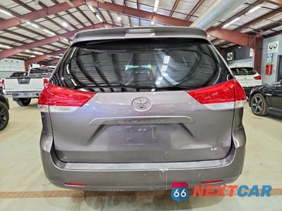 Zdjęcie 6 z 13 samochodu: 2012 TOYOTA SIENNA LE VIN:5TDKK3DC9CS250539 - miniatura