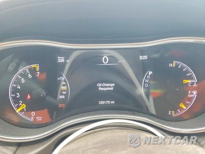 Zdjęcie 9 z 13 samochodu: 2017 JEEP GRAND CHEROKEE OVERLAND VIN:1C4RJFCG9HC842619 - miniatura