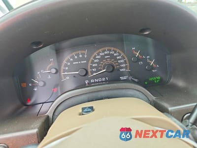 Zdjęcie 9 z 13 samochodu: 2003 FORD EXPEDITION XLT VIN:1FMRU15W23LA96890 - miniatura