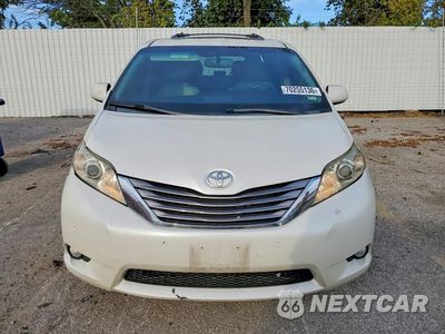 Piąte zdjęcie samochodu w środku: 2015 TOYOTA SIENNA XLE 8-PASSENGER VIN:5TDYK3DC2FS678788 - miniatura