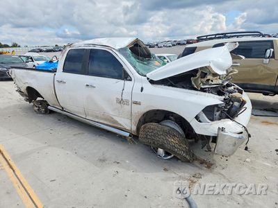 Czwarte zdjęcie samochodu z boku: 2017 RAM 1500 SLT VIN:1C6RR7GT1HS508801 - miniatura
