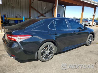 Trzecie zdjęcie samochodu z tyłu: 2019 TOYOTA CAMRY SE VIN:4T1B11HK7KU267886 - miniatura