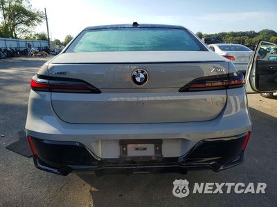 Zdjęcie 6 z 12 samochodu: 2025 BMW 740 XI VIN:WBA33EH02SCV76399 - miniatura