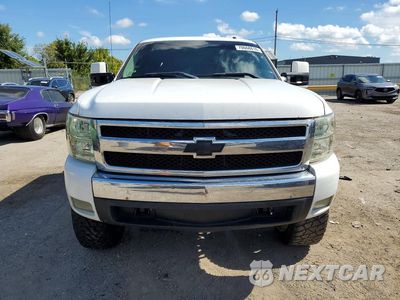 Piąte zdjęcie samochodu w środku: 2009 CHEVROLET SILVERADO K1500 LT VIN:1GCEK29099Z164211 - miniatura