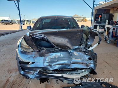 Piąte zdjęcie samochodu w środku: 2022 TESLA MODEL 3 VIN:5YJ3E1EB2NF260973 - miniatura