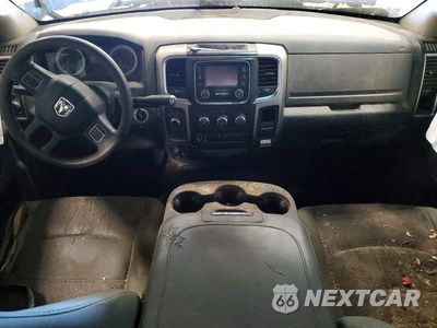 Zdjęcie 8 z 12 samochodu: 2015 RAM 2500 SLT VIN:3C6UR5DJ2FG670653 - miniatura