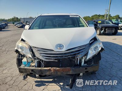 Piąte zdjęcie samochodu w środku: 2014 TOYOTA SIENNA XLE 7-PASSENGER VIN:5TDDK3DC1ES079488 - miniatura