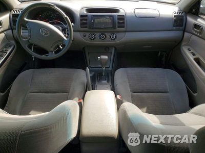 Zdjęcie 8 z 12 samochodu: 2005 TOYOTA CAMRY LE VIN:4T1BE32KX5U570044 - miniatura