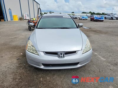 Piąte zdjęcie samochodu w środku: 2004 HONDA ACCORD EX VIN:JHMCM56764C010974 - miniatura