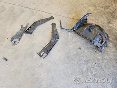 Zdjęcie 13 z 14 samochodu: 2018 MERCEDES-BENZ GLE 350 4MATIC VIN:4JGDA5HB9JB103677 - miniatura