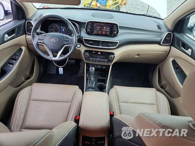 Zdjęcie 8 z 12 samochodu: 2021 HYUNDAI TUCSON LIMITED VIN:KM8J33AL2MU292329 - miniatura