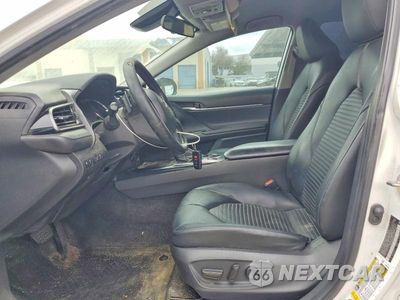 Zdjęcie 7 z 12 samochodu: 2019 TOYOTA CAMRY HYBRID SE VIN:4T1B21HK0KU517045 - miniatura