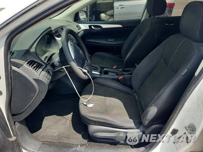 Zdjęcie 7 z 12 samochodu: 2016 NISSAN SENTRA S VIN:3N1AB7AP8GY216054 - miniatura