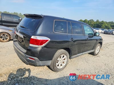 Trzecie zdjęcie samochodu z tyłu: 2012 TOYOTA HIGHLANDER BASE VIN:5TDZA3EH9CS023900 - miniatura