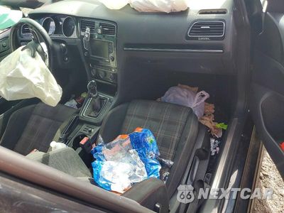 Zdjęcie 8 z 12 samochodu: 2016 VOLKSWAGEN GTI S/SE VIN:3VW4T7AU5GM036855 - miniatura