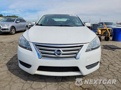 Piąte zdjęcie samochodu w środku: 2015 NISSAN SENTRA S VIN:3N1AB7AP5FY261211 - miniatura