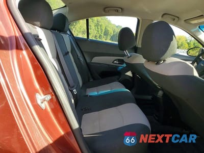 Zdjęcie 10 z 12 samochodu: 2012 CHEVROLET CRUZE LS VIN:1G1PC5SH1C7204316 - miniatura
