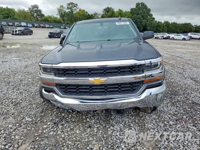 Piąte zdjęcie samochodu w środku: 2018 CHEVROLET SILVERADO K1500 LT VIN:3GCUKREC5JG131697 - miniatura