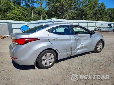 Trzecie zdjęcie samochodu z tyłu: 2016 HYUNDAI ELANTRA SE VIN:KMHDH4AE1GU479149 - miniatura