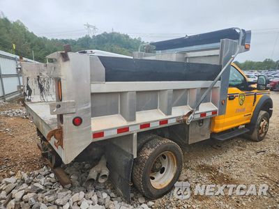 Trzecie zdjęcie samochodu z tyłu: 2019 FORD F550 SUPER DUTY DUMP TRUCK VIN:1FDUF5HT5KEG25023 - miniatura