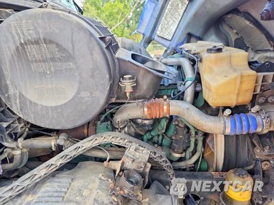 Zdjęcie 11 z 14 samochodu: 2016 VOLVO VNL SEMI TRUCK VIN:4V4NC9EH9GN929363 - miniatura