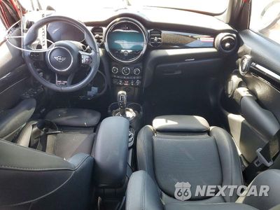Zdjęcie 8 z 12 samochodu: 2023 MINI COOPER S VIN:WMW53DK0XP2T39488 - miniatura