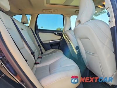 Zdjęcie 11 z 13 samochodu: 2014 VOLVO XC60 T6 VIN:YV4902DZ7E2555922 - miniatura