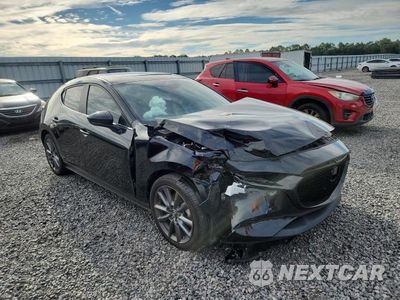 Czwarte zdjęcie samochodu z boku: 2024 MAZDA 3 PREFERRED VIN:JM1BPALM5R1717803 - miniatura