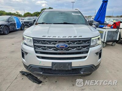 Piąte zdjęcie samochodu w środku: 2018 FORD EXPLORER XLT VIN:1FM5K7D89JGA24858 - miniatura