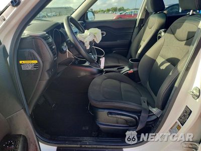 Zdjęcie 7 z 12 samochodu: 2016 KIA SOUL BASE VIN:KNDJN2A24G7409038 - miniatura