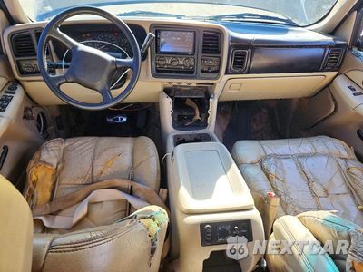Zdjęcie 8 z 13 samochodu: 2002 CHEVROLET TAHOE C1500 VIN:1GNEC13Z52R275219 - miniatura
