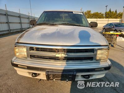 Piąte zdjęcie samochodu w środku: 1996 CHEVROLET BLAZER VIN:1GNDT13W4T2183692 - miniatura