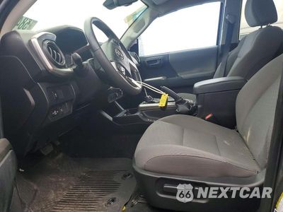 Zdjęcie 7 z 12 samochodu: 2023 TOYOTA TACOMA SR5 V6 VIN:3TYAZ5CN2PT031843 - miniatura