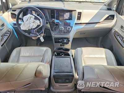 Zdjęcie 8 z 13 samochodu: 2015 TOYOTA SIENNA XLE PREMIUM 8-PASSENGER VIN:5TDYK3DC7FS664028 - miniatura