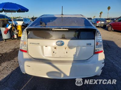 Zdjęcie 6 z 12 samochodu: 2010 TOYOTA PRIUS V VIN:JTDKN3DU1A0117810 - miniatura