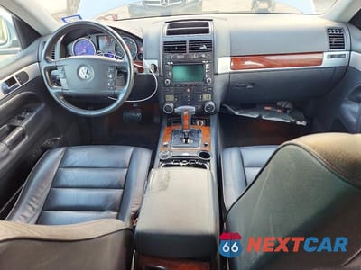 Zdjęcie 8 z 13 samochodu: 2004 VOLKSWAGEN TOUAREG 3.2 VIN:WVGBC67L74D017195 - miniatura