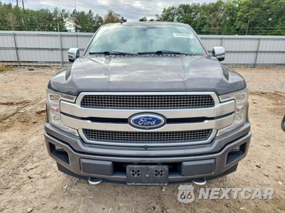 Piąte zdjęcie samochodu w środku: 2019 FORD F150 SUPERCREW VIN:1FTFW1E40KFD10725 - miniatura