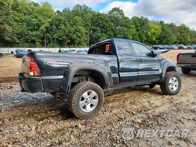 Trzecie zdjęcie samochodu z tyłu: 2006 TOYOTA TACOMA V6 VIN:5TEUU42N76Z165977 - miniatura