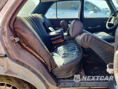 Zdjęcie 11 z 13 samochodu: 1984 MERCEDES-BENZ 300 DT VIN:WDBAB33A5EA158483 - miniatura