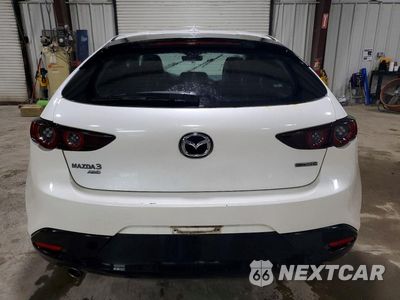 Zdjęcie 6 z 14 samochodu: 2020 MAZDA 3 PREFERRED VIN:JM1BPBMM6L1161125 - miniatura