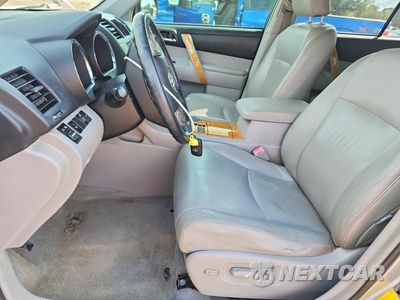 Zdjęcie 7 z 14 samochodu: 2009 TOYOTA HIGHLANDER HYBRID LIMITED VIN:JTEEW44AX92030666 - miniatura