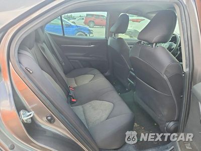 Zdjęcie 10 z 12 samochodu: 2022 TOYOTA CAMRY LE VIN:4T1C11AK0NU666920 - miniatura