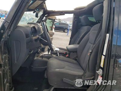 Zdjęcie 7 z 14 samochodu: 2013 JEEP WRANGLER UNLIMITED SAHARA VIN:1C4BJWEG8DL634854 - miniatura