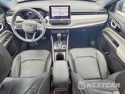 Zdjęcie 8 z 13 samochodu: 2025 JEEP COMPASS LIMITED VIN:3C4NJDCN3ST554057 - miniatura