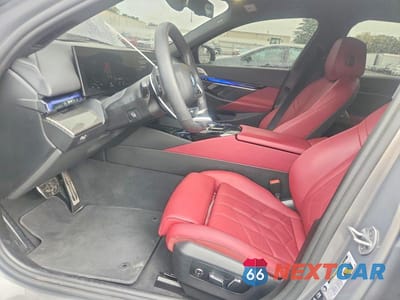 Zdjęcie 7 z 12 samochodu: 2026 BMW 540 XI VIN:WBA63FJ02TCW82530 - miniatura