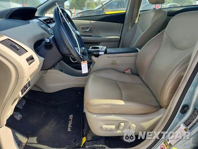Zdjęcie 7 z 12 samochodu: 2017 TOYOTA PRIUS V FIVE VIN:JTDZN3EU1HJ059974 - miniatura