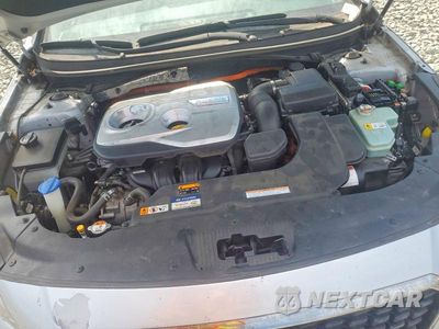 Zdjęcie 11 z 12 samochodu: 2016 HYUNDAI SONATA HYBRID LIMITED VIN:KMHE34L19GA009658 - miniatura