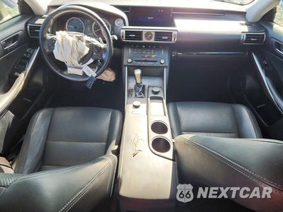 Zdjęcie 8 z 12 samochodu: 2015 LEXUS IS 250 VIN:JTHBF1D24F5057594 - miniatura