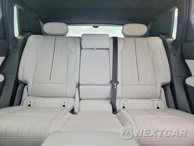 Zdjęcie 10 z 14 samochodu: 2024 CADILLAC LYRIQ LUXURY VIN:1GYKPRRL6RZ126582 - miniatura